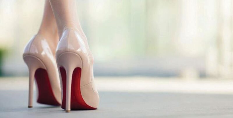 Ο χάρτης των παπουτσιών στην Ελλάδα: Τι φοράμε, πώς το φοράμε και γιατί